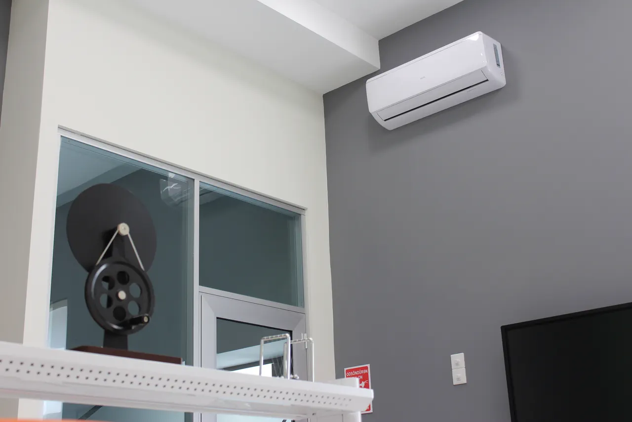 Divar tipli daxili blok
